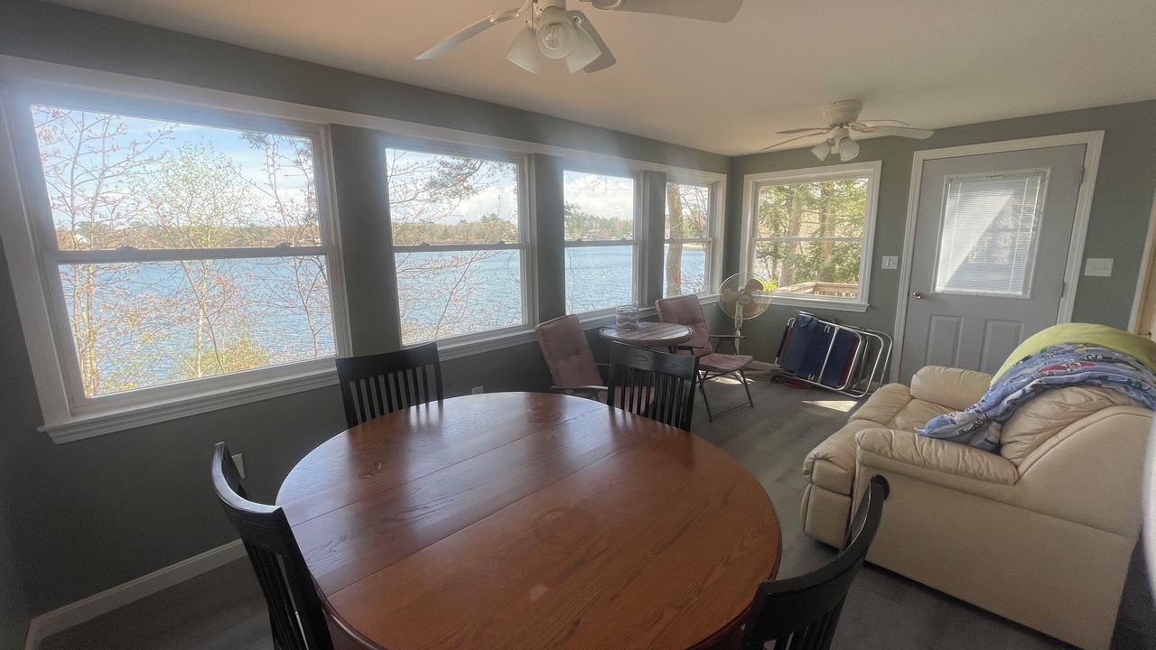 Photo of Livingroom in Ponds of Plymouth