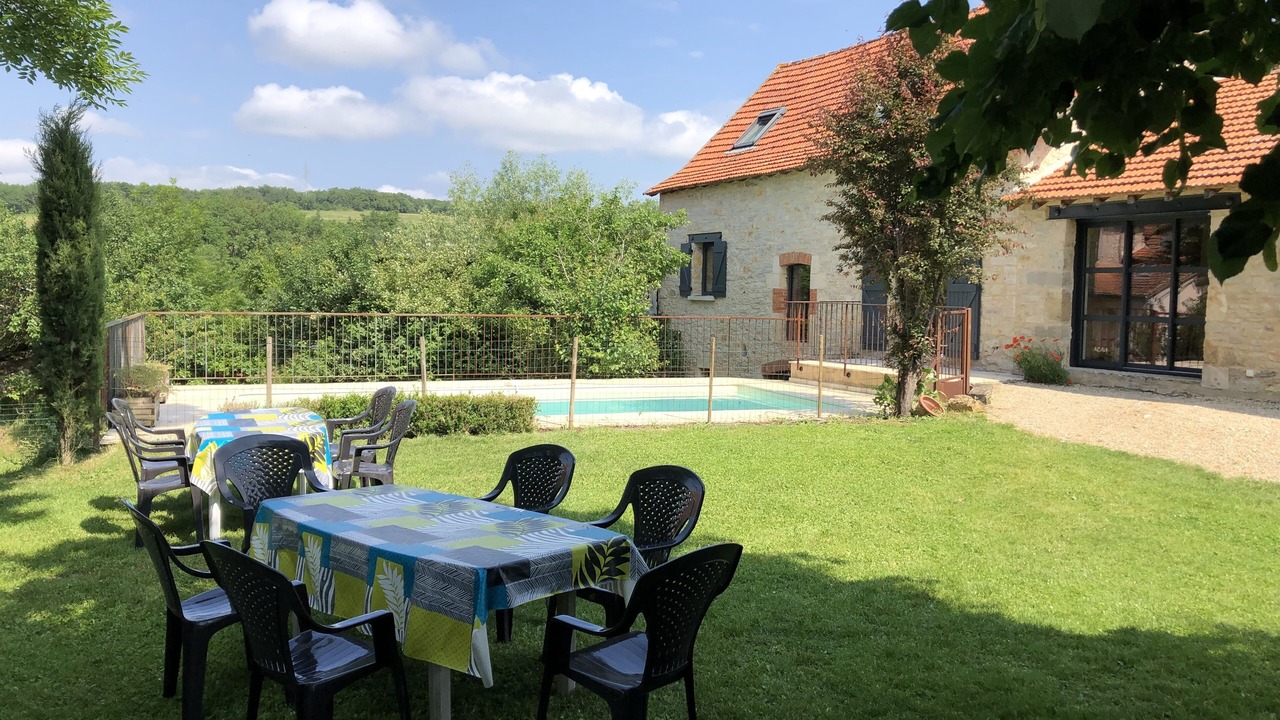 Photo of Outdoor in Villeneuve d'Aveyron