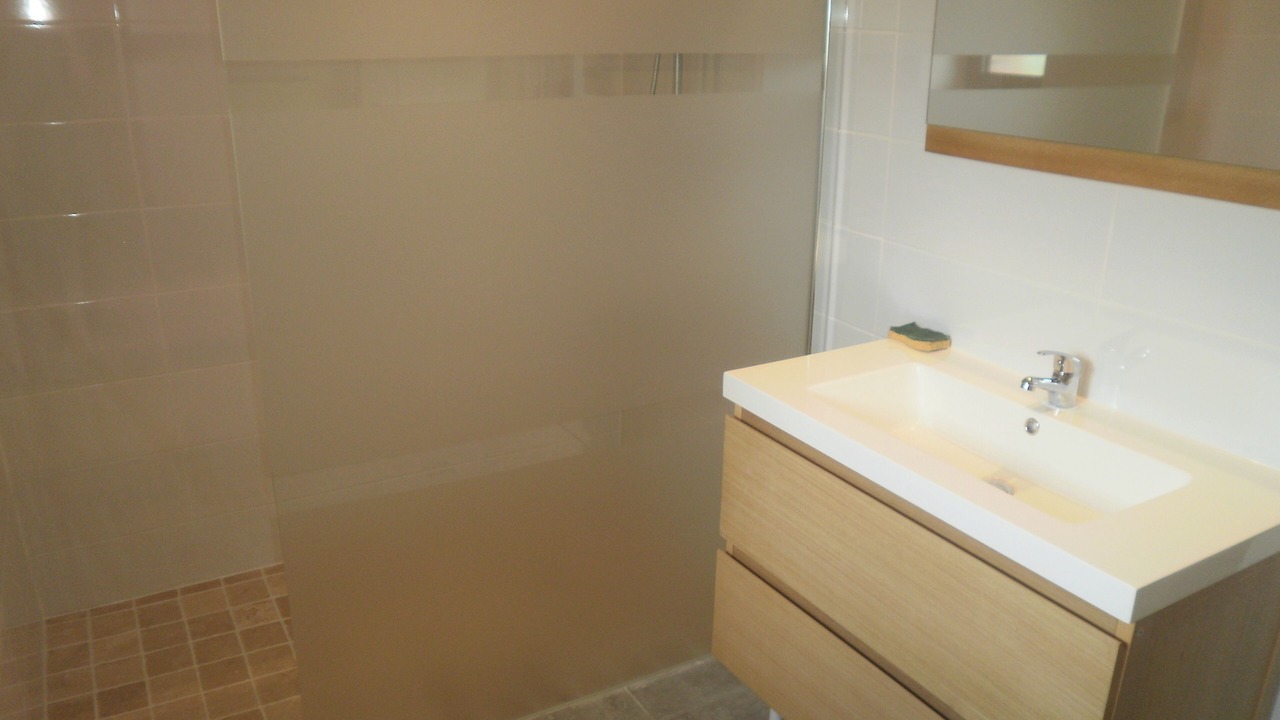 Photo of Bathroom in Villeneuve d'Aveyron