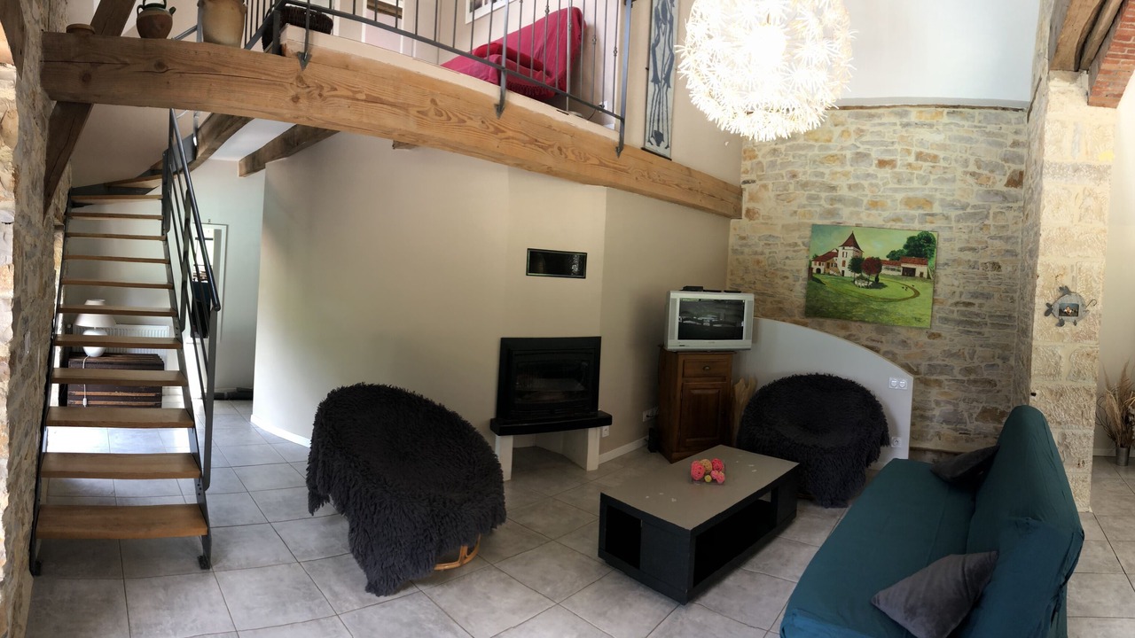 Photo of Livingroom in Villeneuve d'Aveyron