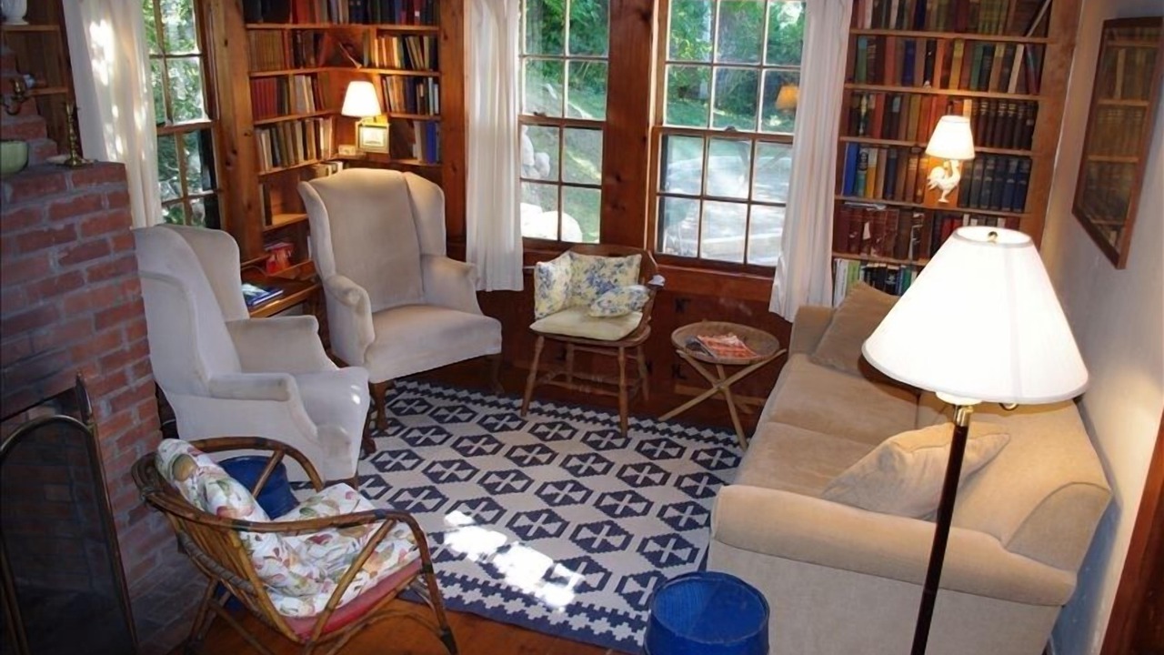 Photo of Livingroom in Woods Hole