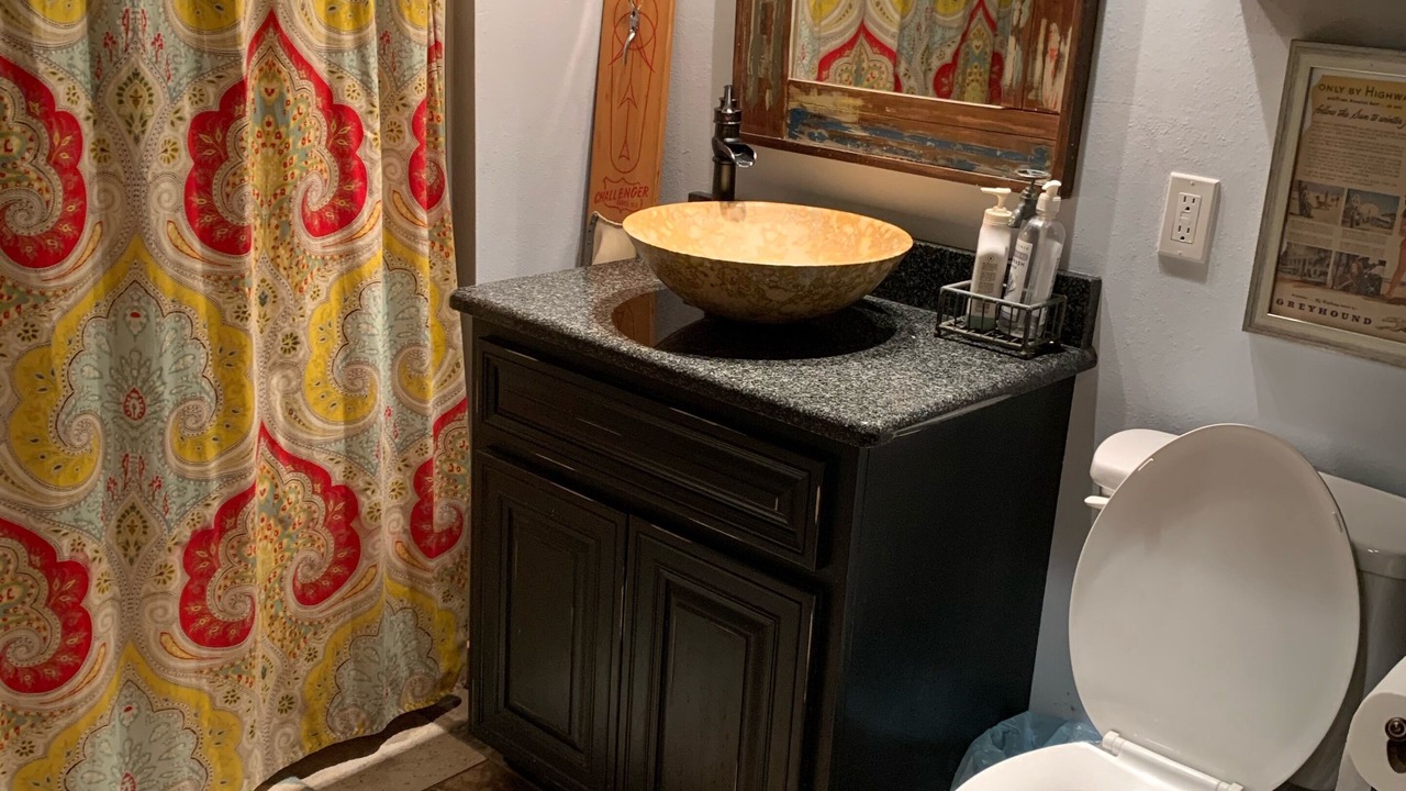 Photo of Bathroom in Pettit