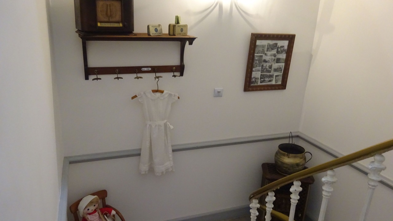 Photo of Others in Pomerols