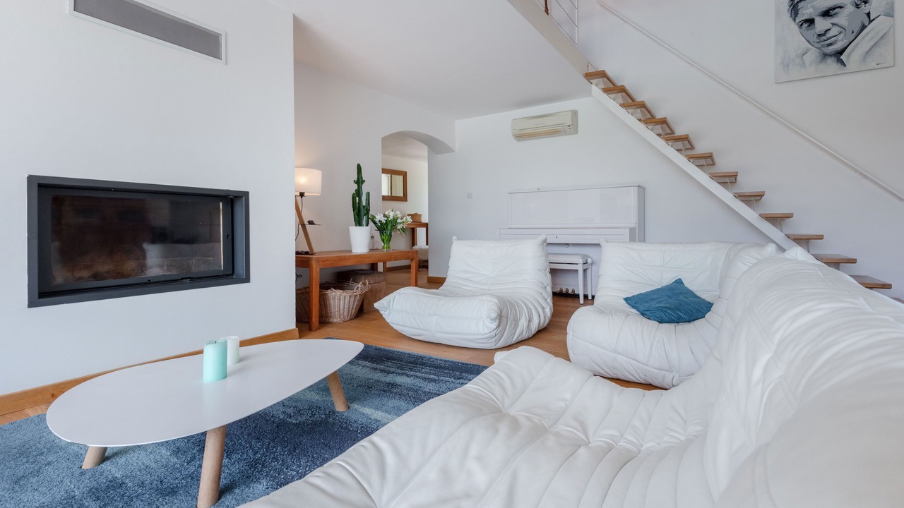 Photo of Livingroom in Pourrieres