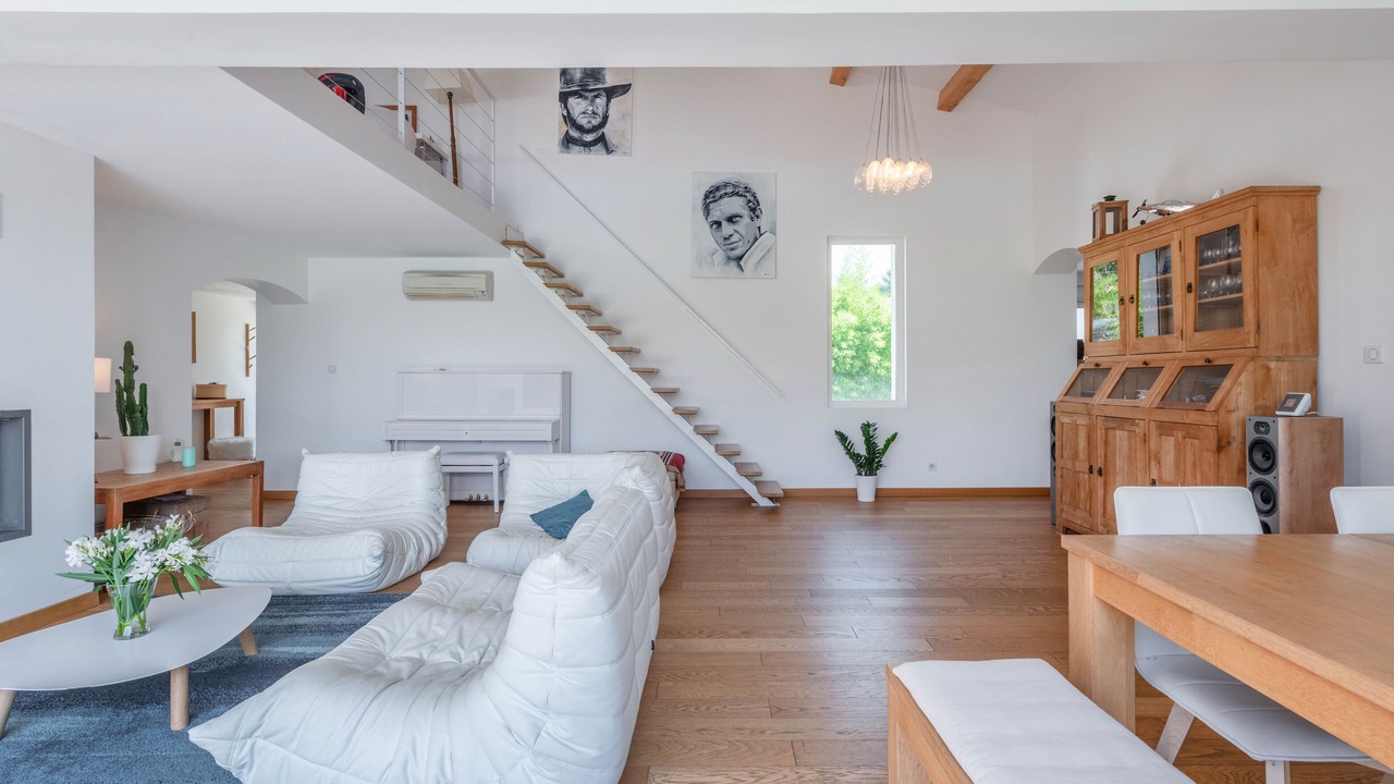 Photo of Livingroom in Pourrieres