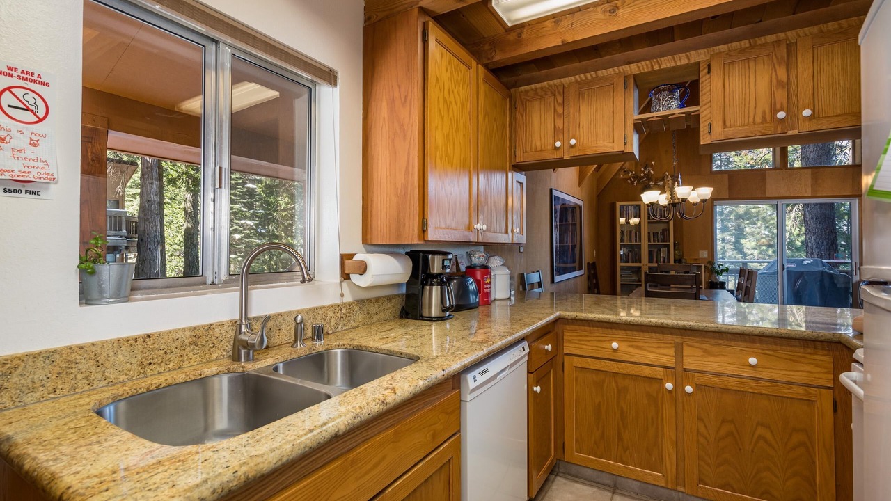 Photo of Kitchen in Yosemite West