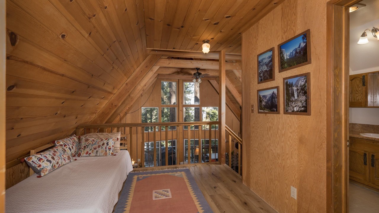 Photo of Bedroom in Yosemite West