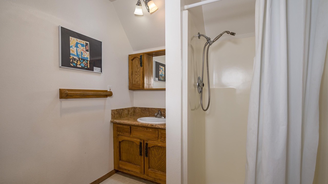 Photo of Bathroom in Yosemite West