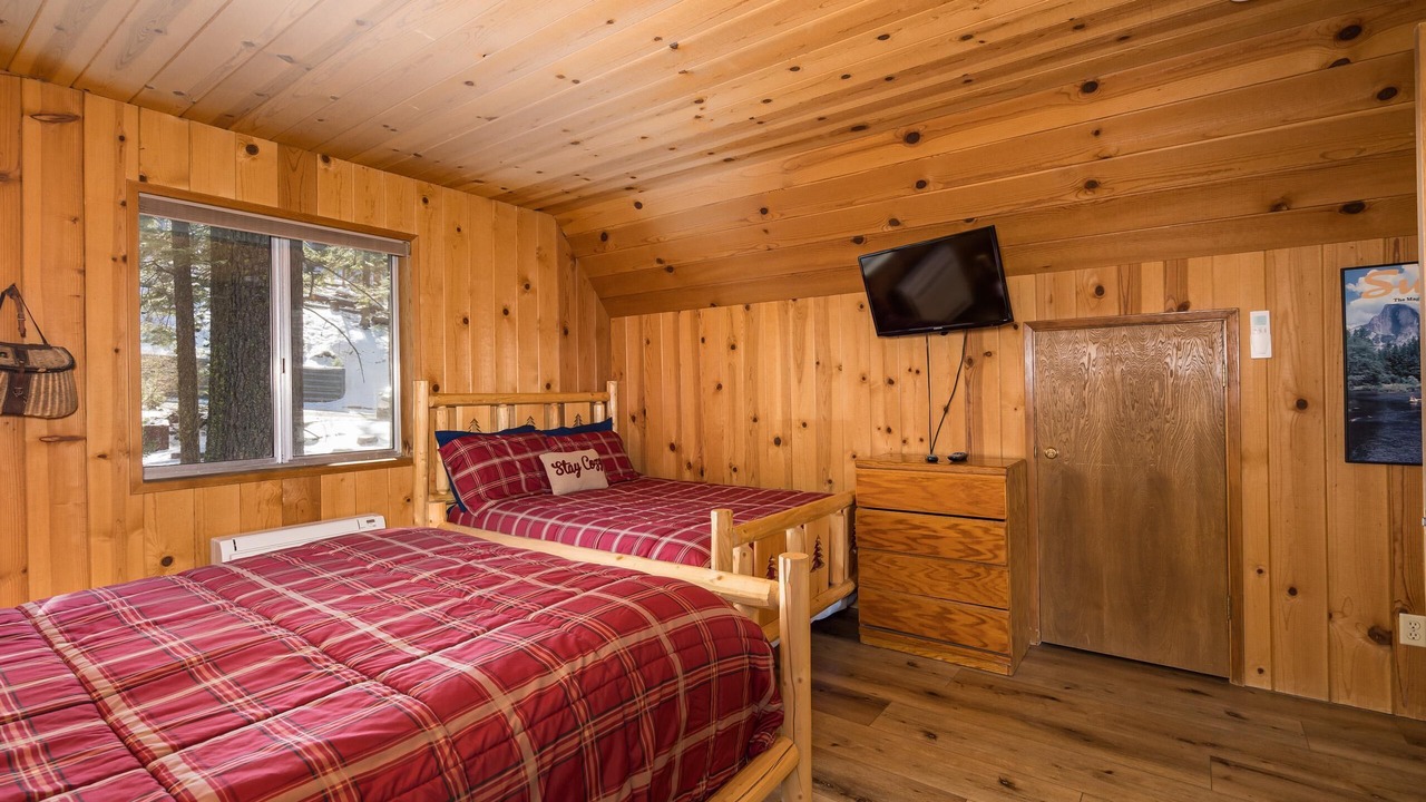 Photo of Bedroom in Yosemite West