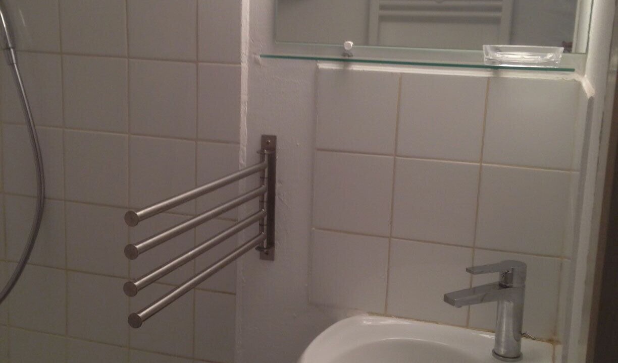 Photo of Bathroom in Avignon City Centre