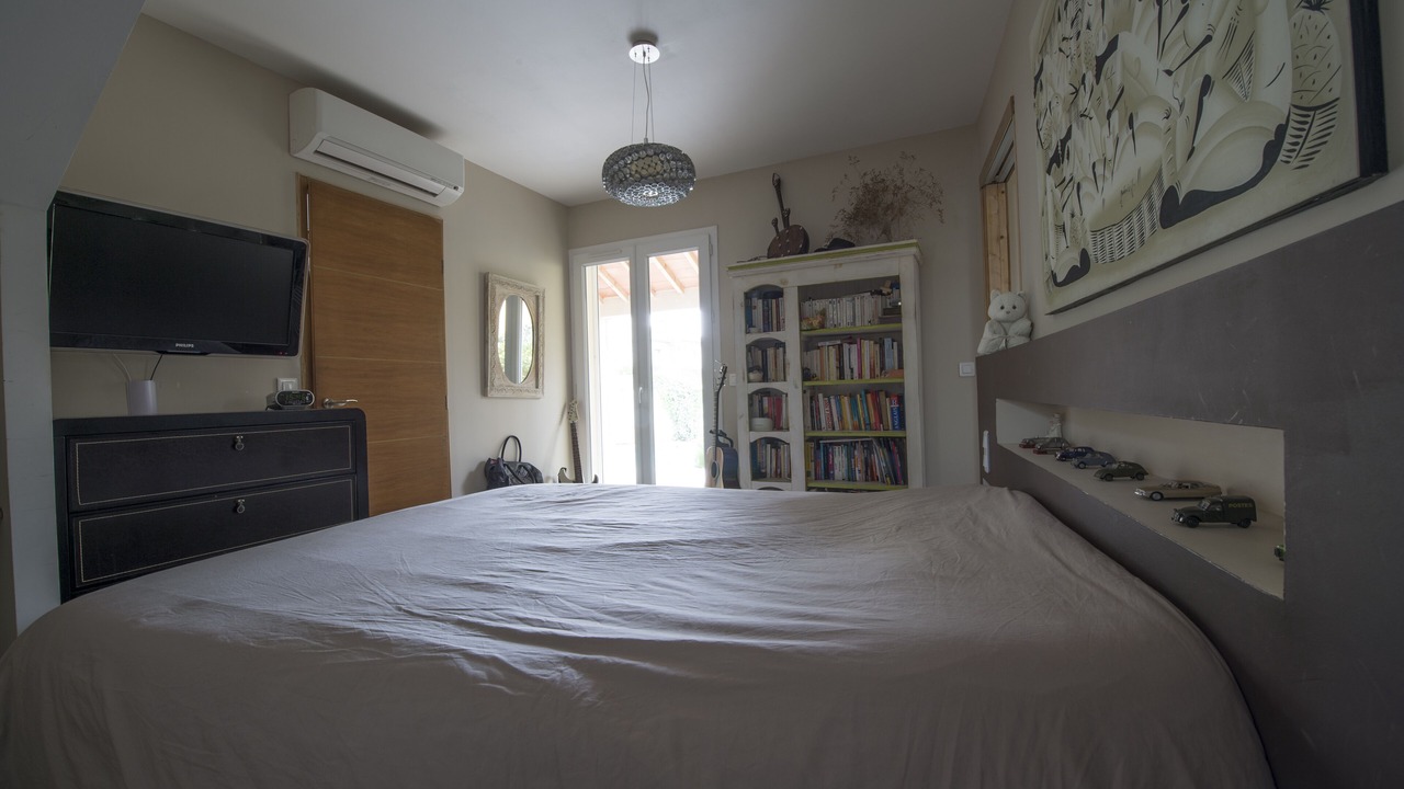 Photo of Bedroom in Saint-Laurent-d'Aigouze
