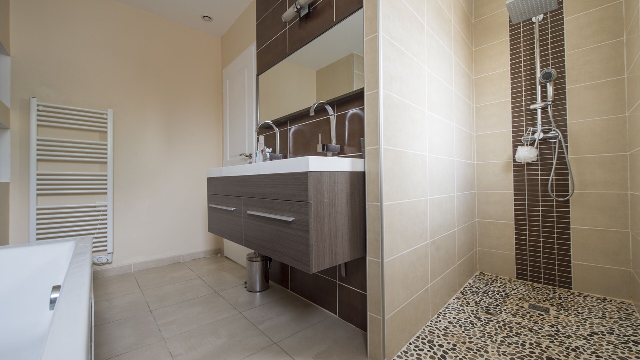Photo of Bathroom in Saint-Laurent-d'Aigouze