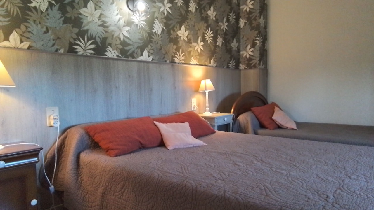 Photo of Bedroom in Rullac-Saint-Cirq