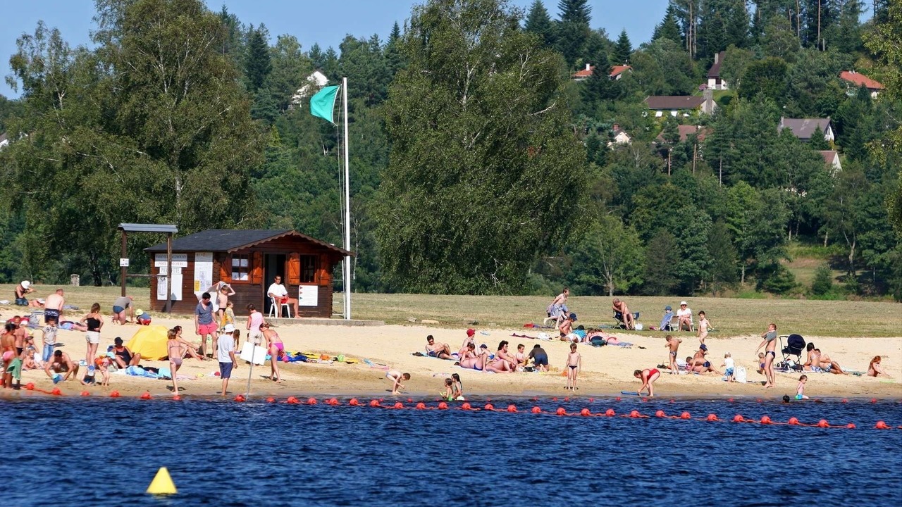 Photo of Others in Le Bez