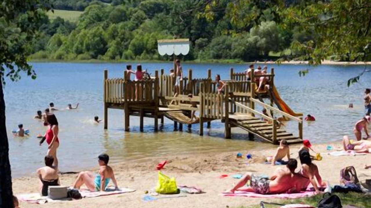 Photo of Others in Le Bez