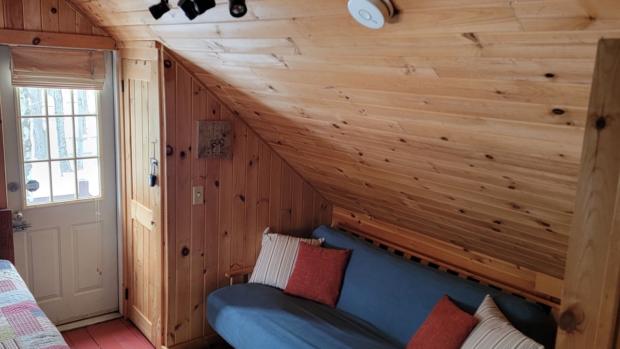 Photo of Livingroom in Town of Broome
