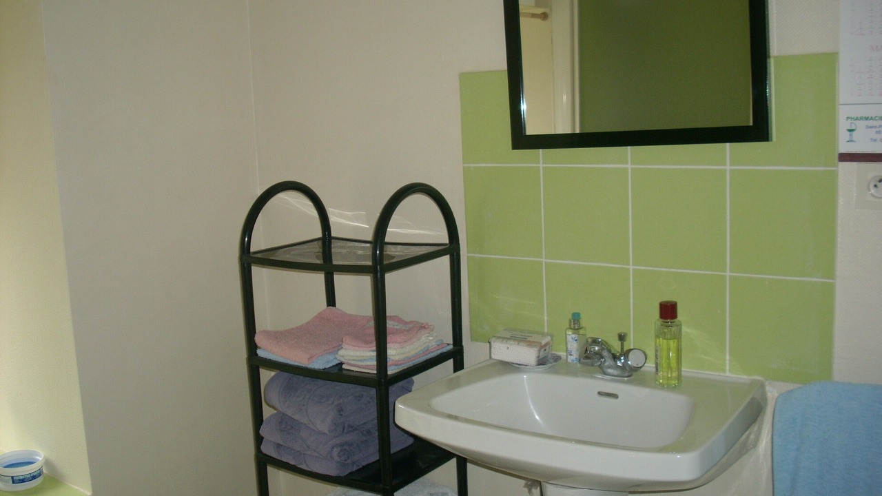 Photo of Bathroom in Menomblet