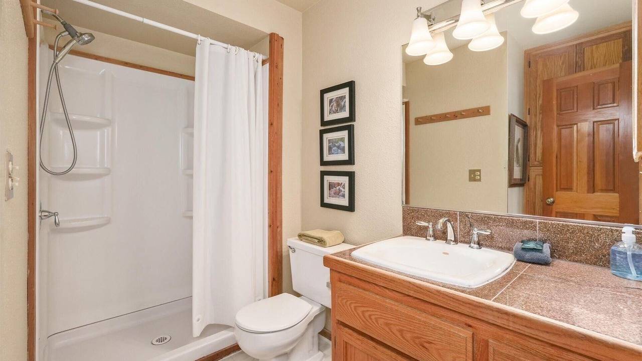 Photo of Bathroom in Yosemite West