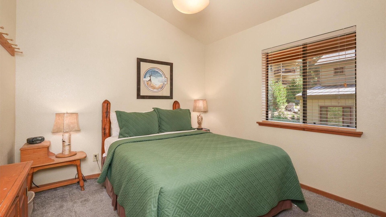 Photo of Bedroom in Yosemite West