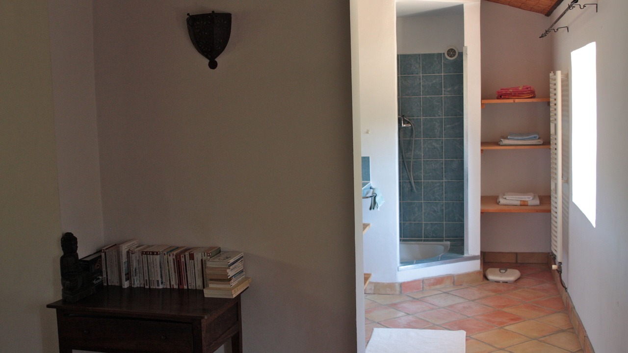 Photo of Others in Apt