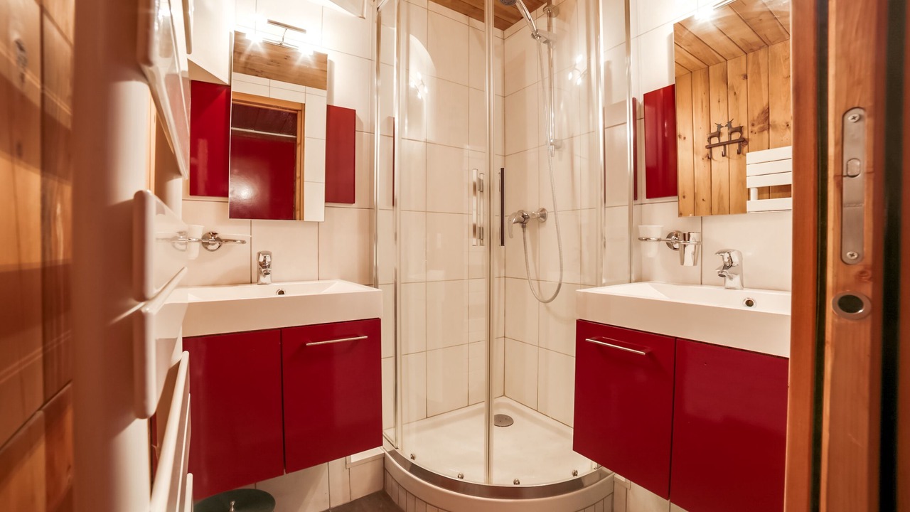 Photo of Bathroom in Huez-en-Oisans