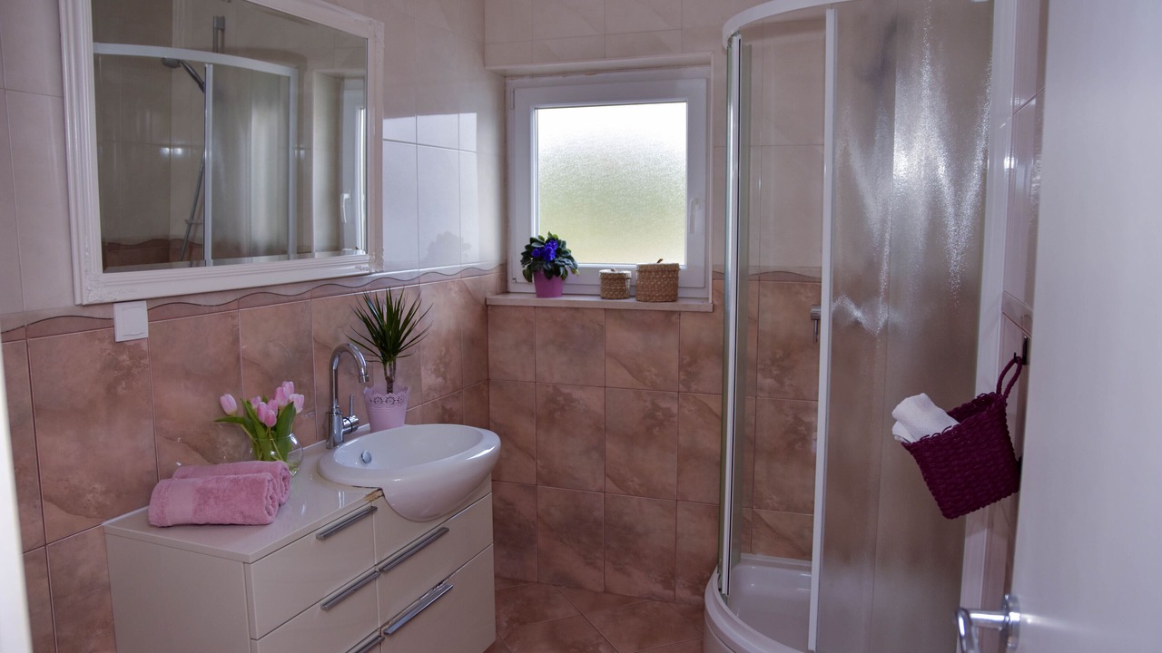 Photo of Bathroom in Mocici