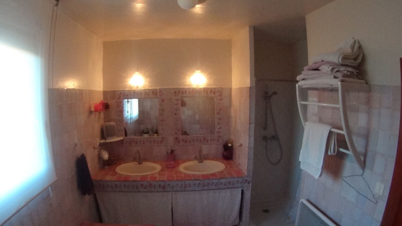 Photo of Bathroom in Entraigues-sur-la-Sorgue