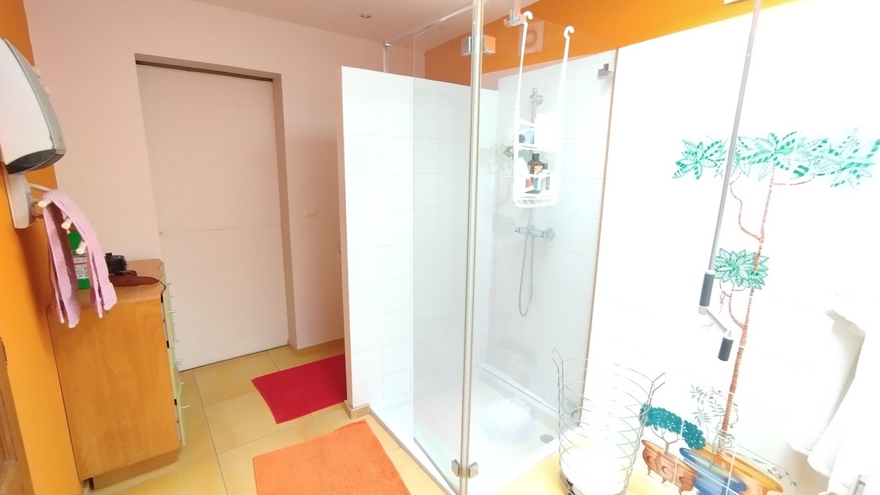 Photo of Bathroom in Entraigues-sur-la-Sorgue