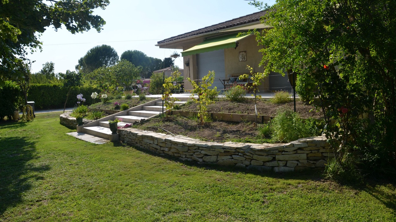 Photo of Outdoor in Entraigues-sur-la-Sorgue
