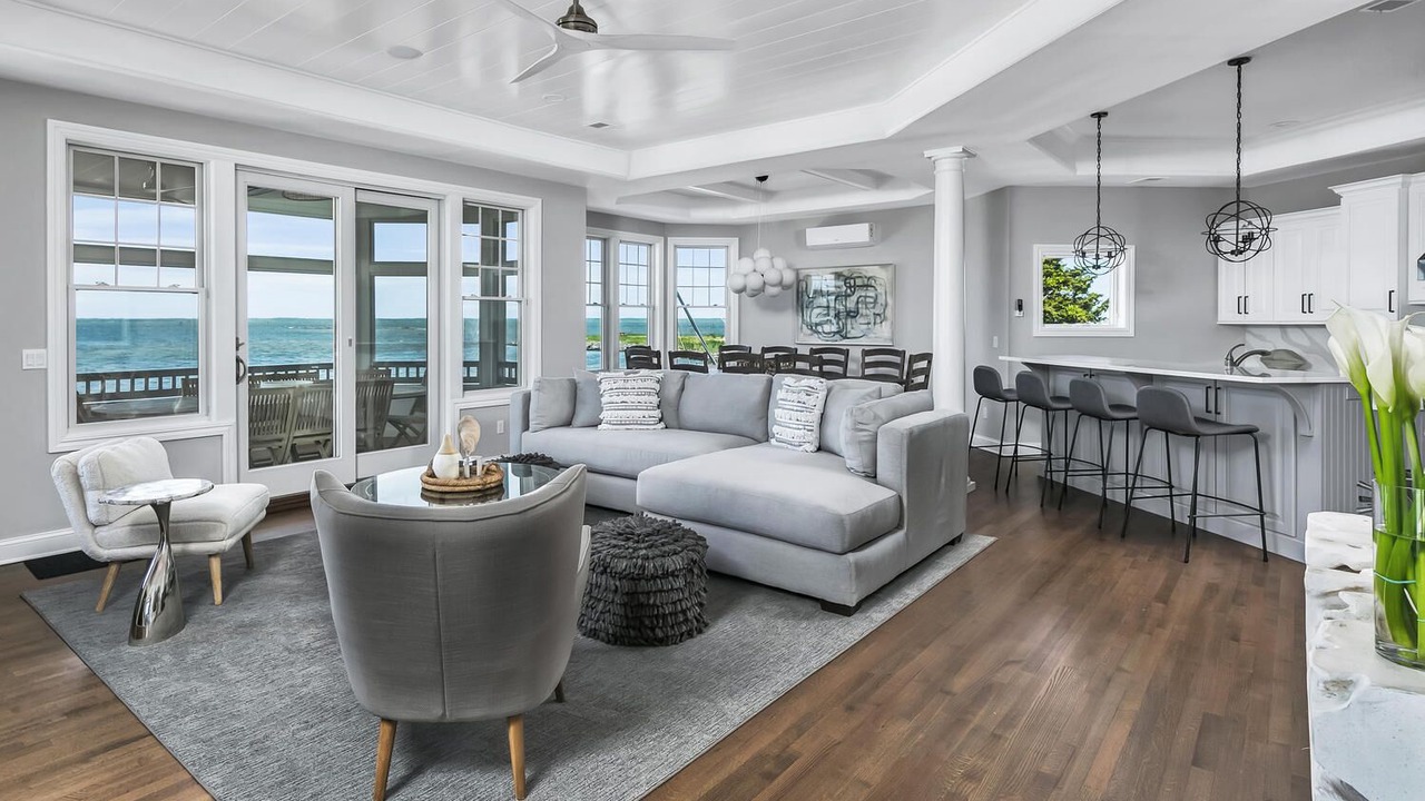 Photo of Livingroom in Harvey Cedars