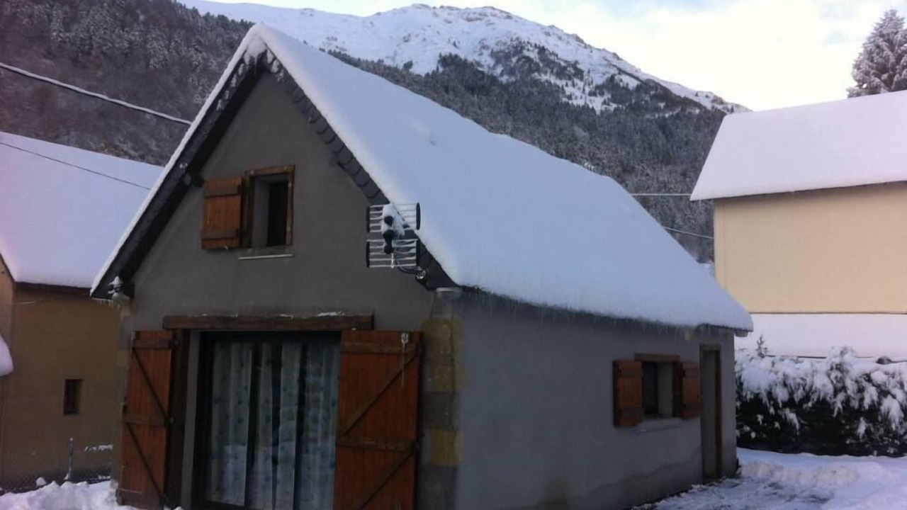 Photo of Outdoor in Campan