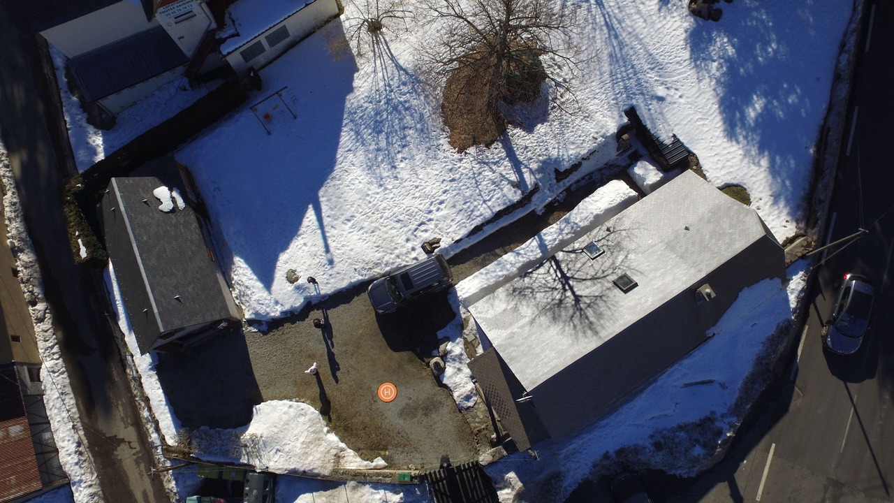 Photo of Outdoor in Campan
