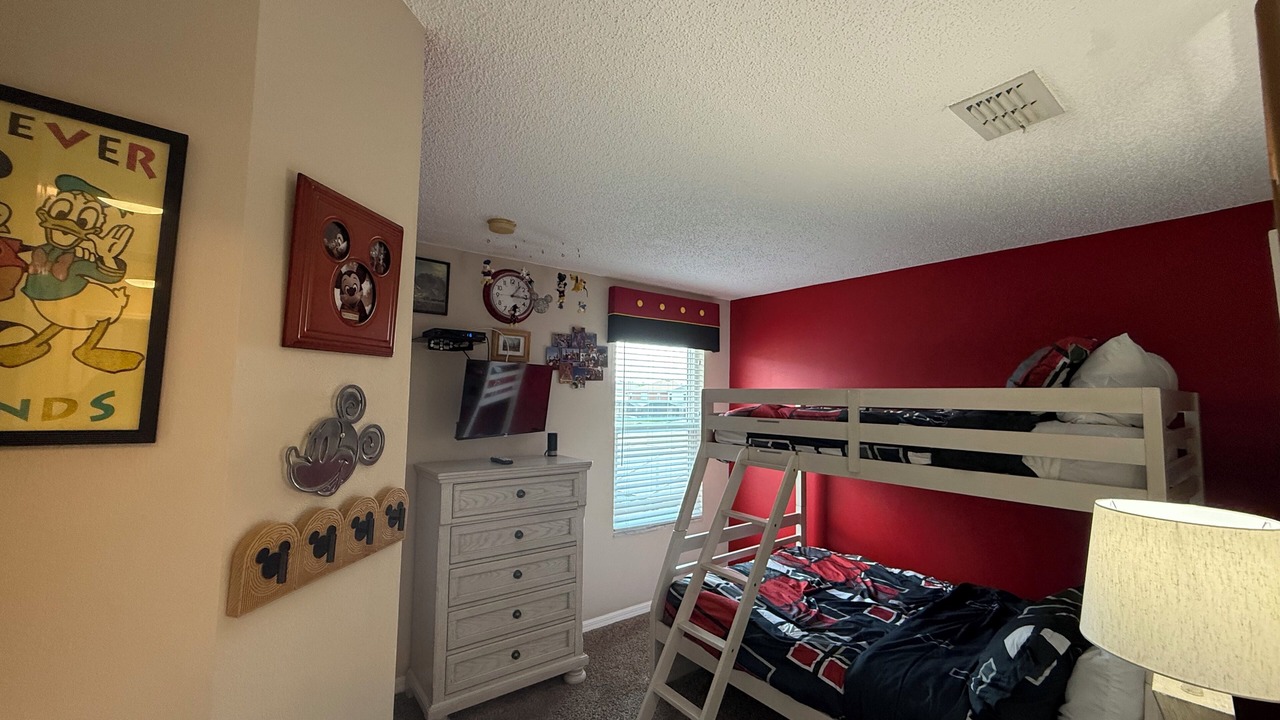 Photo of Bedroom in Seasons