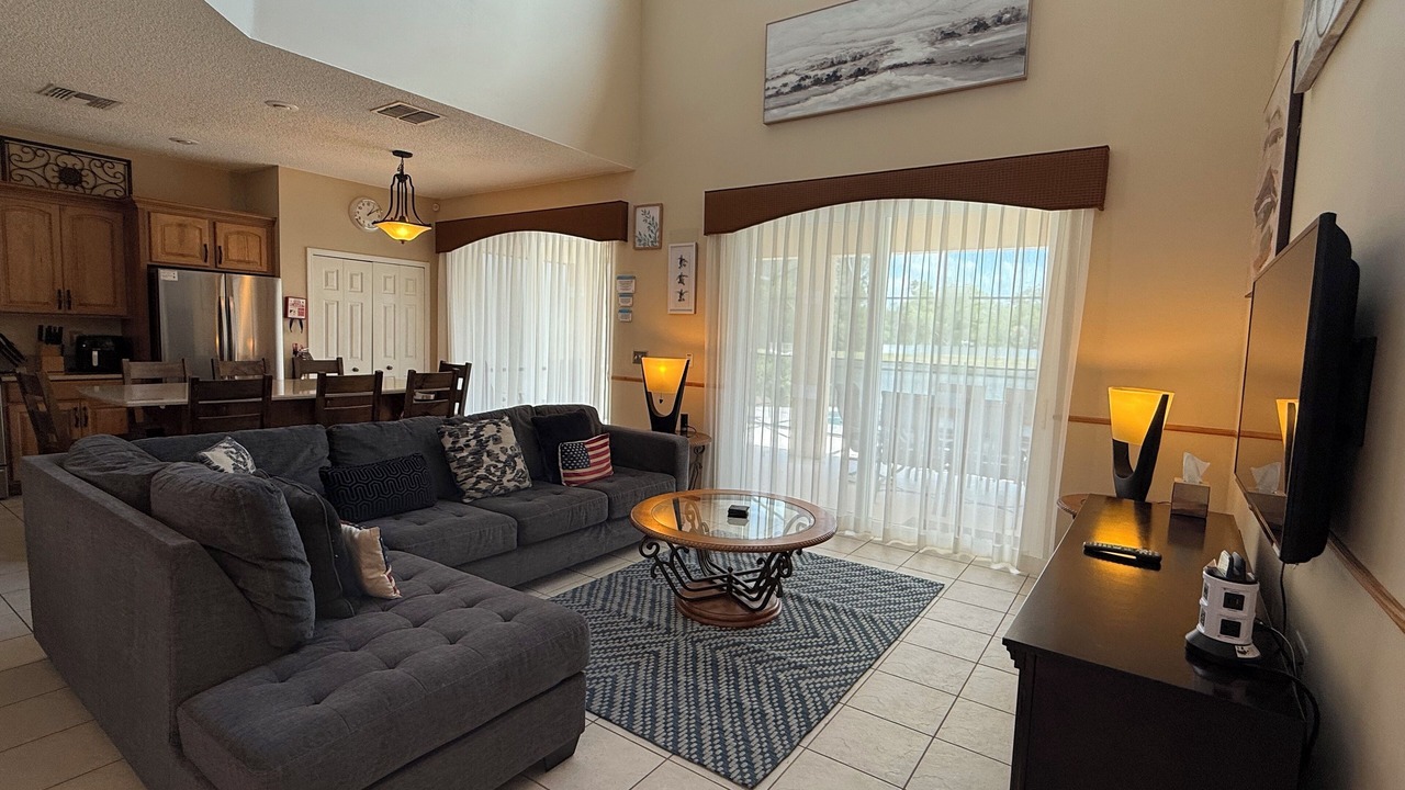 Photo of Livingroom in Seasons
