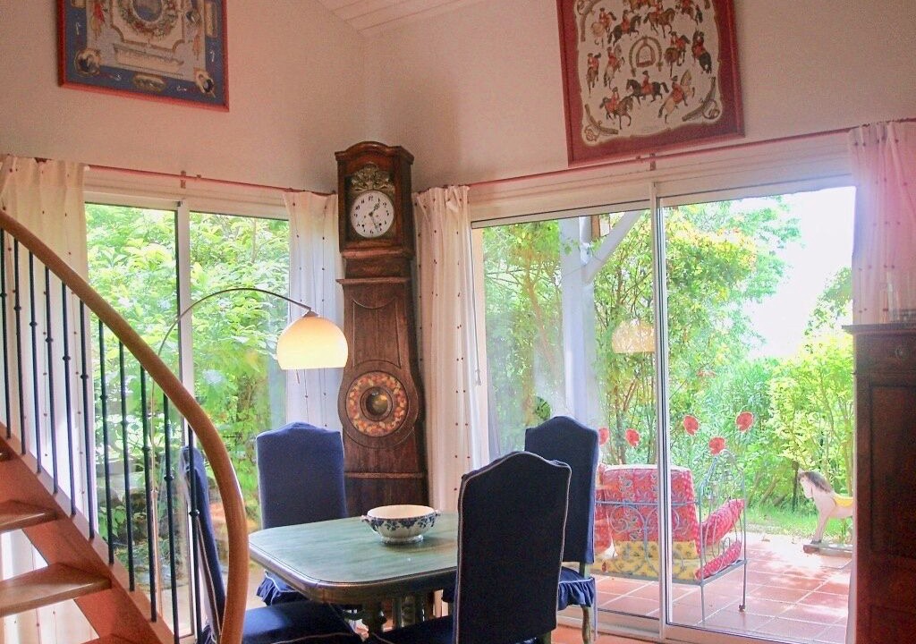 Photo of Others in Haulies