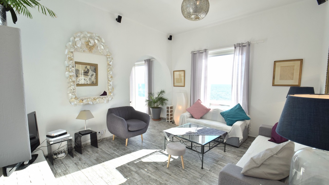 Photo of Livingroom in Alpes-Maritimes