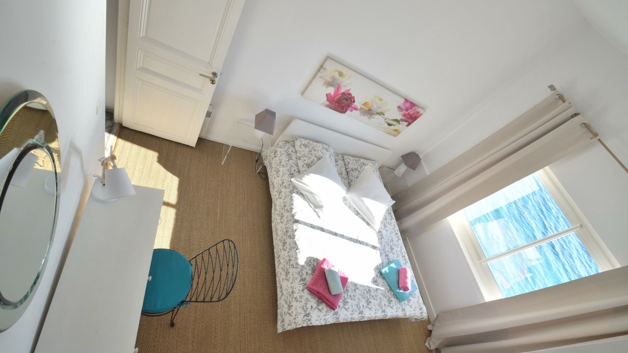 Photo of Bedroom in Alpes-Maritimes