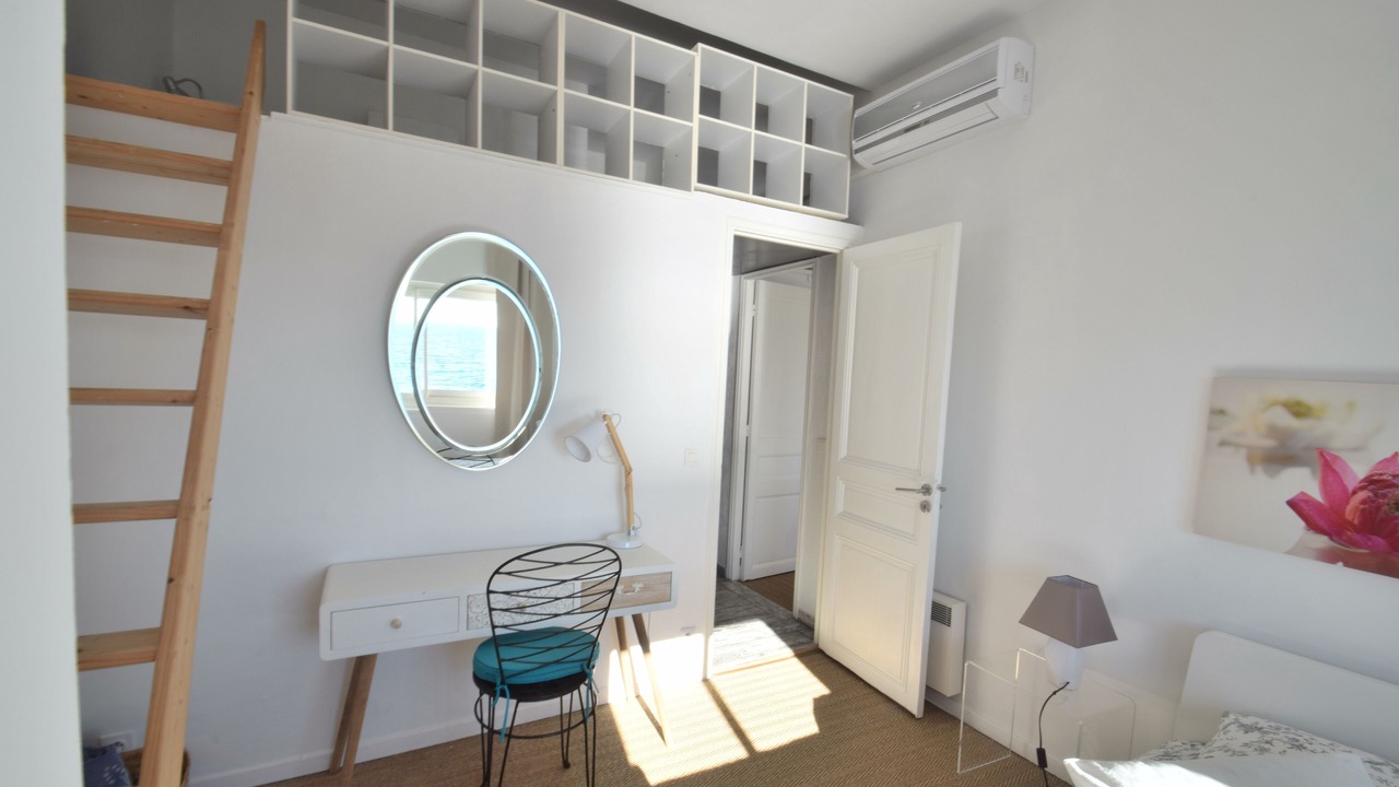 Photo of Bedroom in Alpes-Maritimes