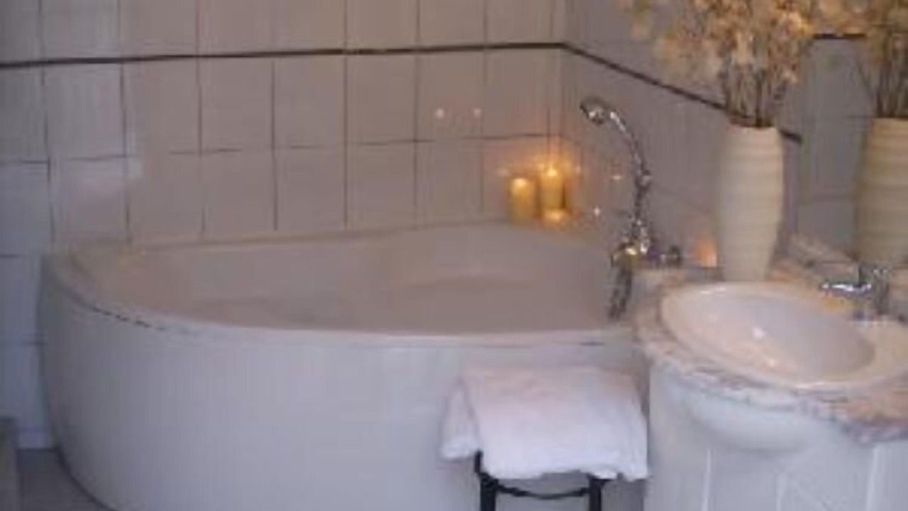 Photo of Bathroom in Caramany
