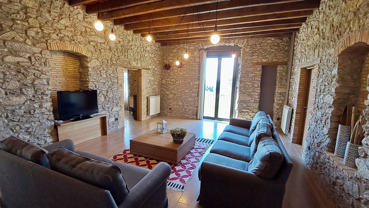 Photo of Livingroom in Vic