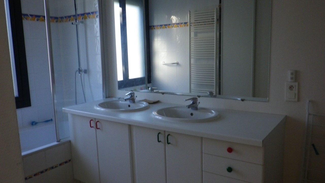 Photo of Bathroom in Cote Pavee