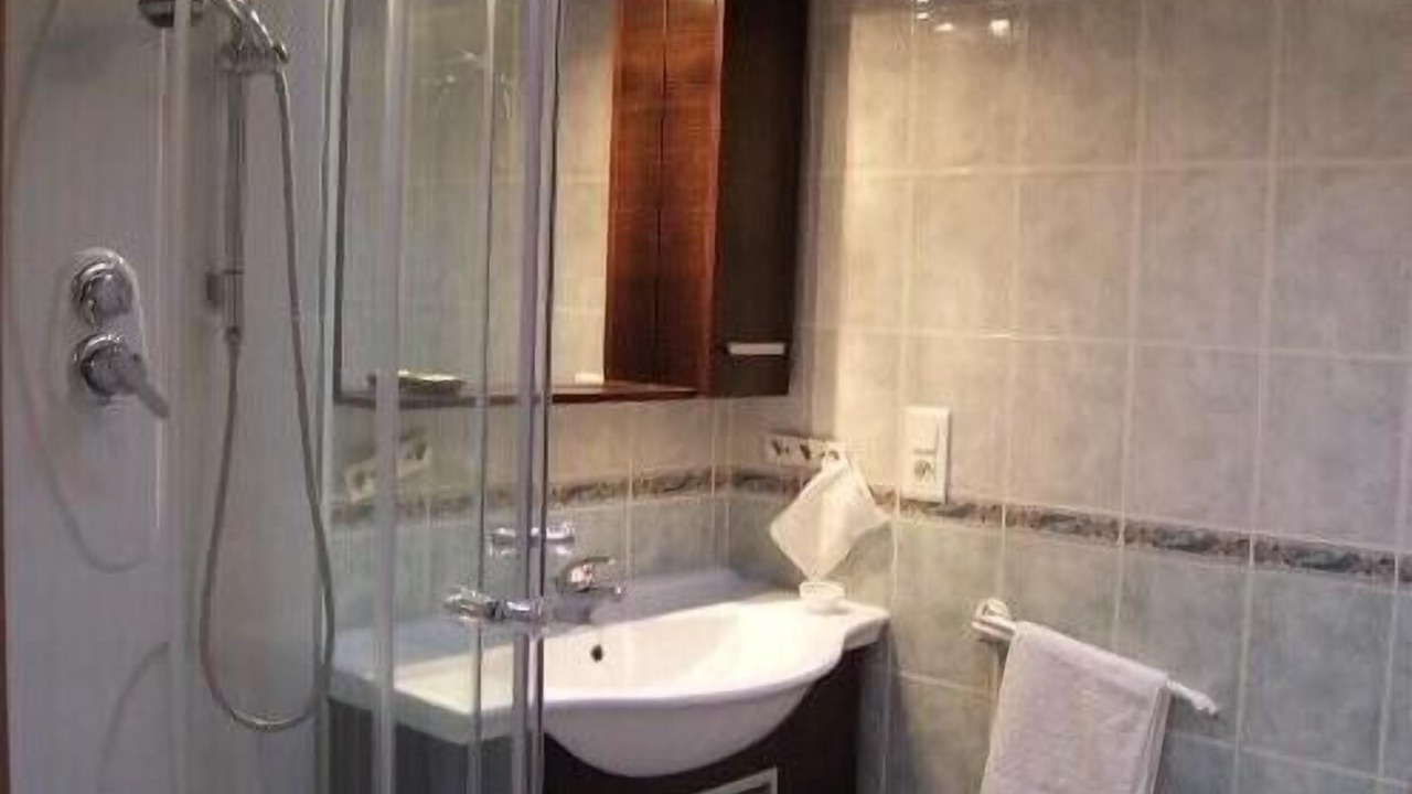 Photo of Bathroom in Monjoi