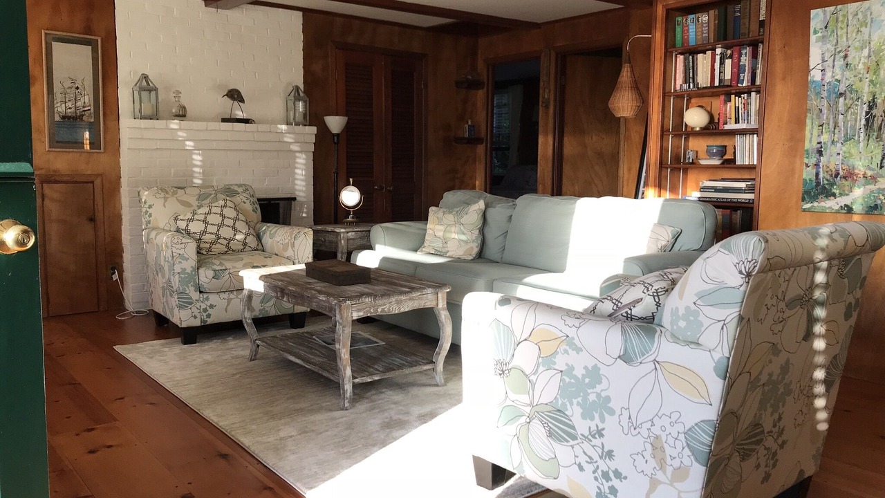 Photo of Bedroom in Monomoy