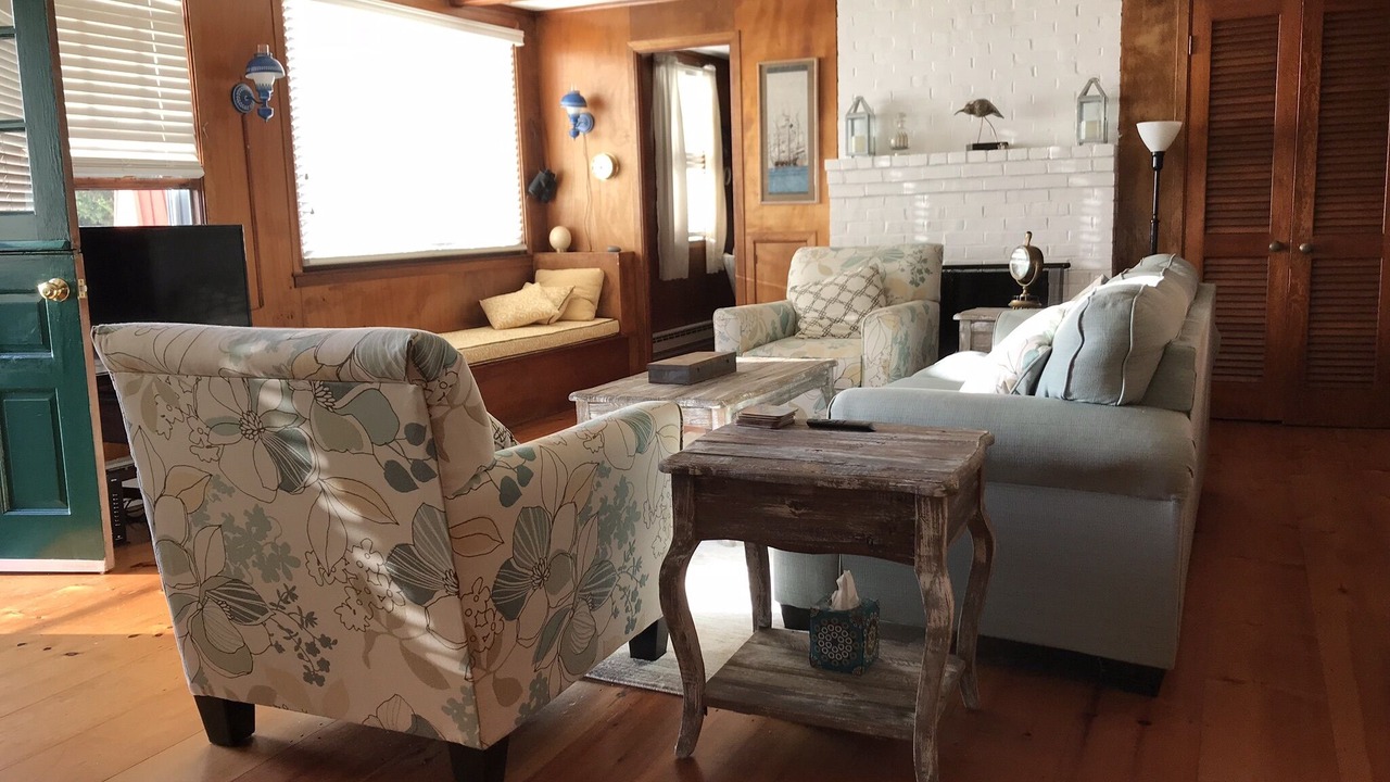 Photo of Bedroom in Monomoy