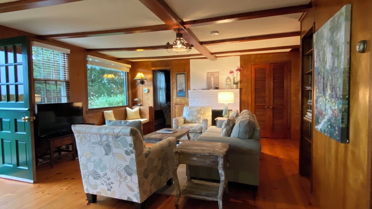 Photo of Livingroom in Monomoy