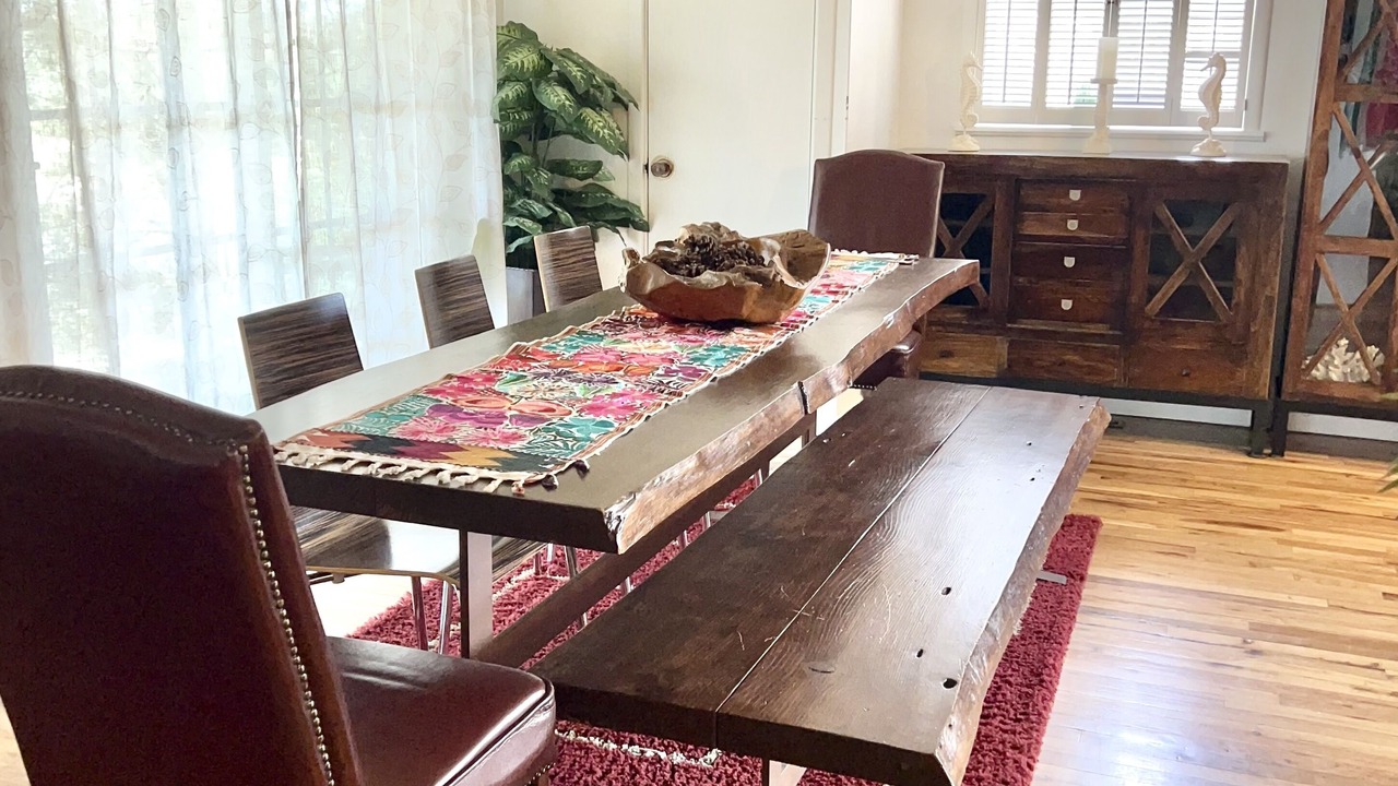Photo of Livingroom in Northeast Santa Fe