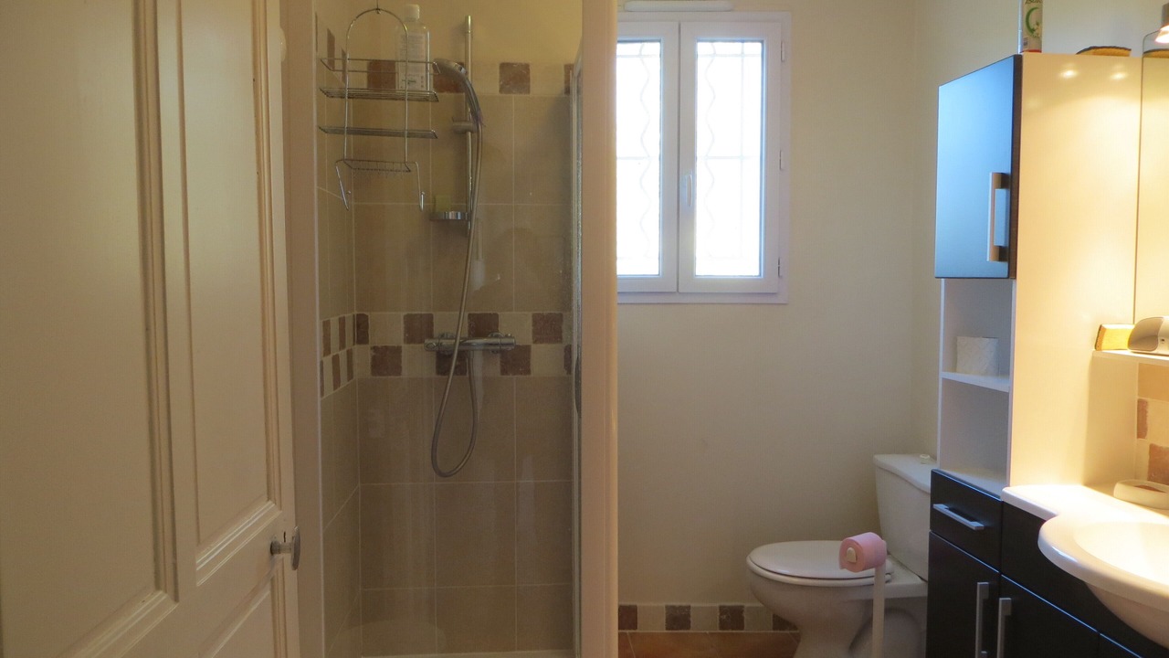 Photo of Bathroom in Sorgues