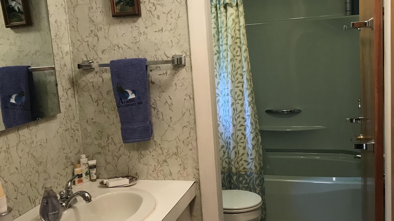 Photo of Bathroom in Bernard