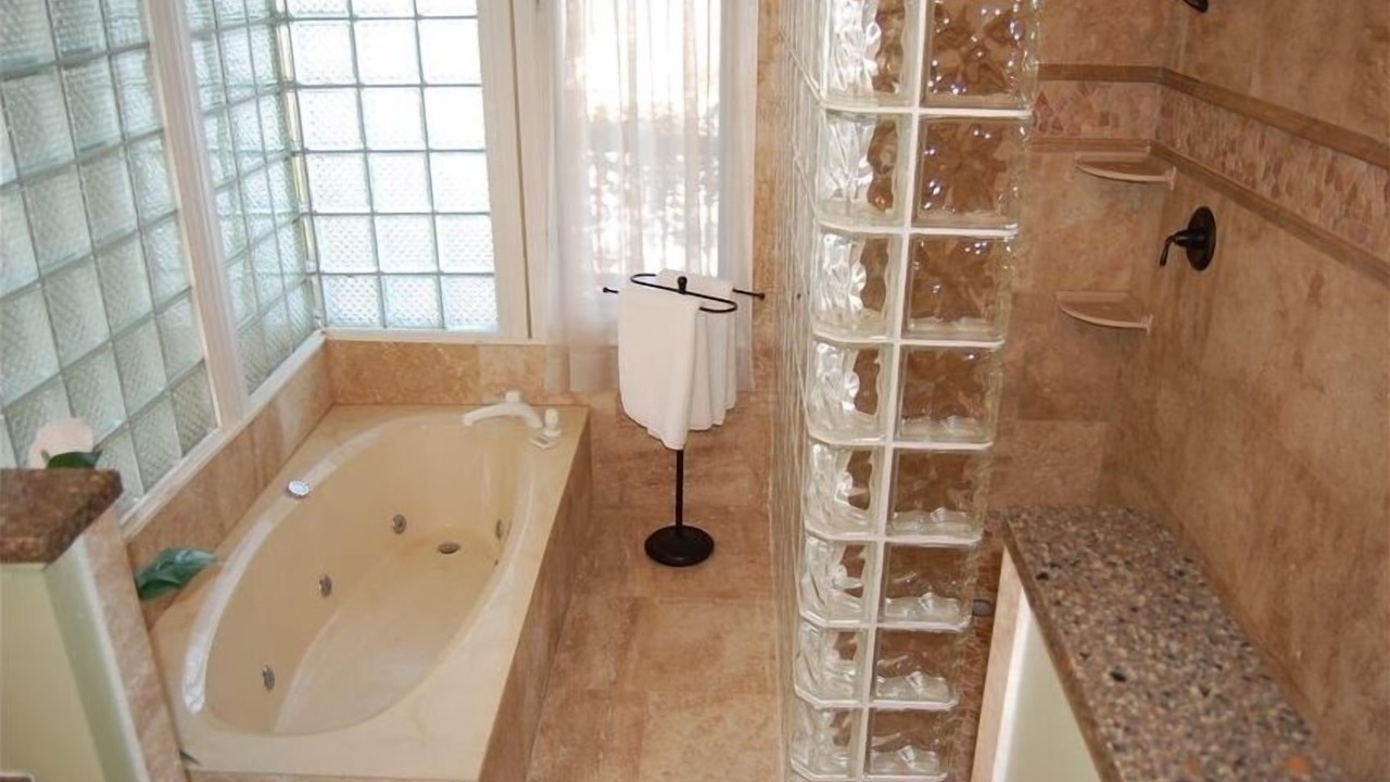 Photo of Bathroom in North Forest Beach