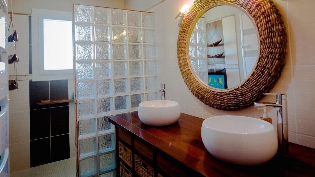 Photo of Bathroom in Saint-Martin-de-Crau